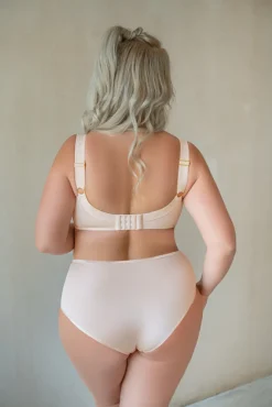 Polski Beżowe Figi PURE Wysoki Stan