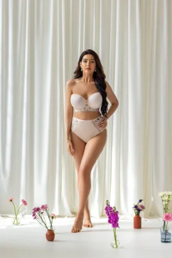 Polski Beżowe Stringi PURE Wysoki Stan