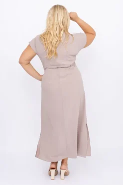 Polski Ciemnobeżowa Sukienka PIRMENO