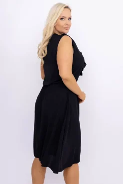 Włoski Czarna Sukienka z żabotem MERINGO