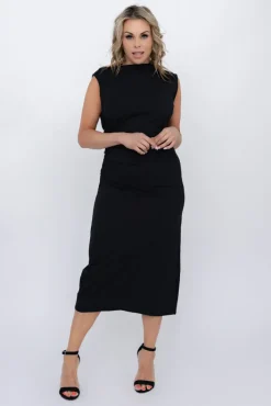 Włoski Czarna Sukienka z marszczeniami VERMINA