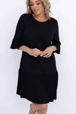 Włoski Czarna Sukienka z plisowaną falbaną SENORI