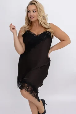 Włoski Czekoladowa Halka satynowa NURISEL