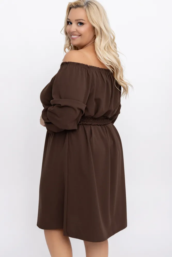 Włoski Czekoladowa Sukienka z paskiem VOUGI