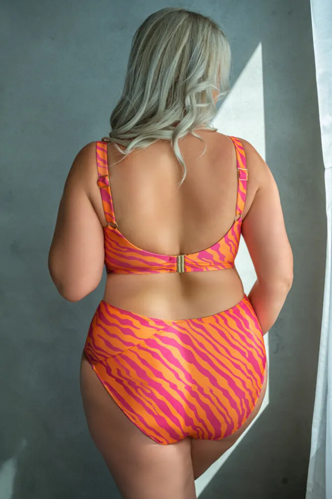 Polski Figi od stroju kąpielowego RIO Wysoki Stan