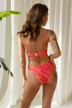 Polski Figi od stroju kąpielowego RIO