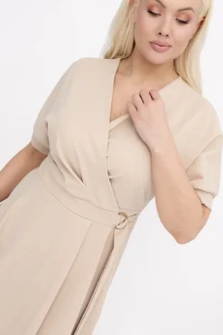 Włoski Jasnobeżowa Sukienka z wiązaniem DARKIA