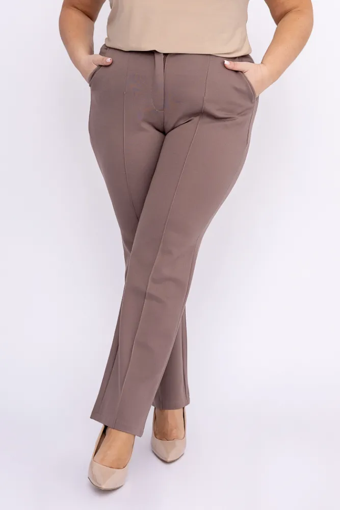 Damskie Polski Kawowy Garnitur PUNTURI