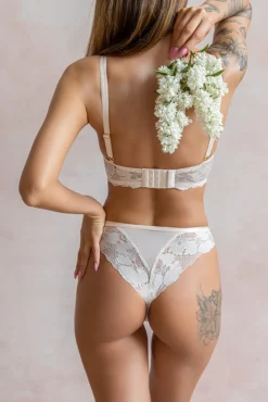 Polski Kremowe Stringi LUXURY