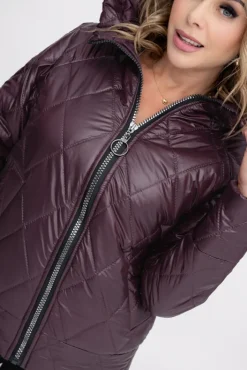 Damskie Polski Śliwkowa Kurtka pikowana z kapturem MERMENDI