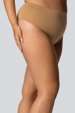 Polski Stringi wyszczuplające MID-WAISTED SMOOTHWEAR GOLDEN PEARL